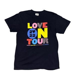 HARRY STYLES LOVE ON TOUR RESIDENCY T-SHIRT